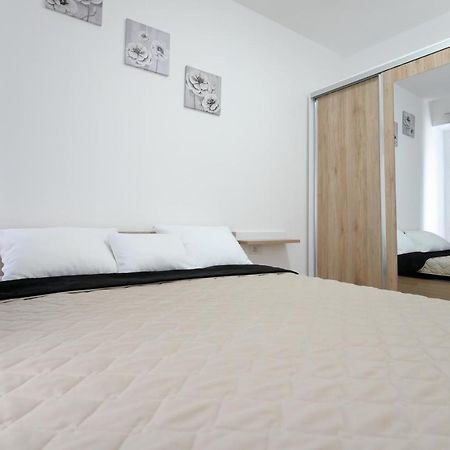 Porta Apartment スコピエ エクステリア 写真