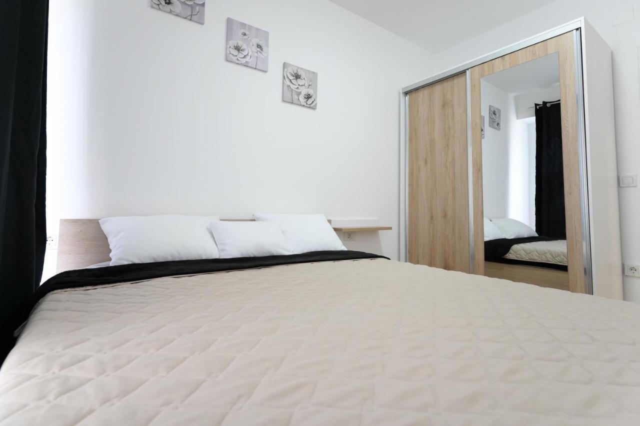 Porta Apartment スコピエ エクステリア 写真