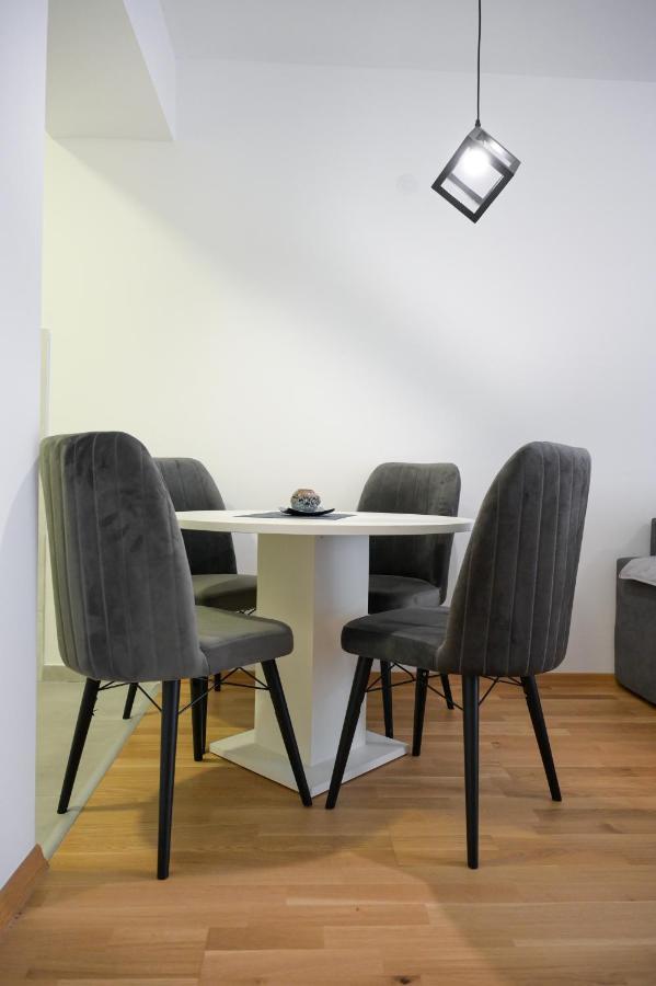 Porta Apartment スコピエ エクステリア 写真