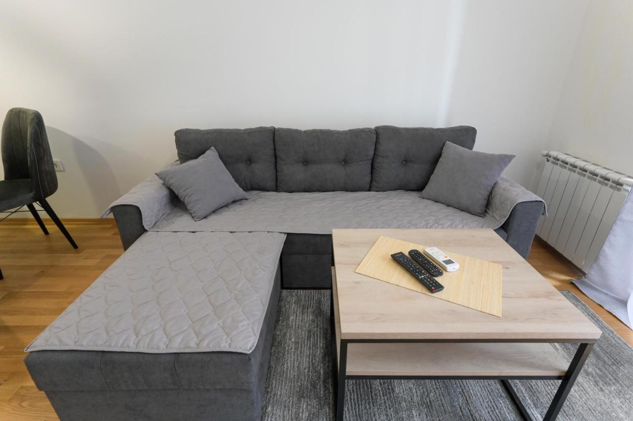 Porta Apartment スコピエ エクステリア 写真