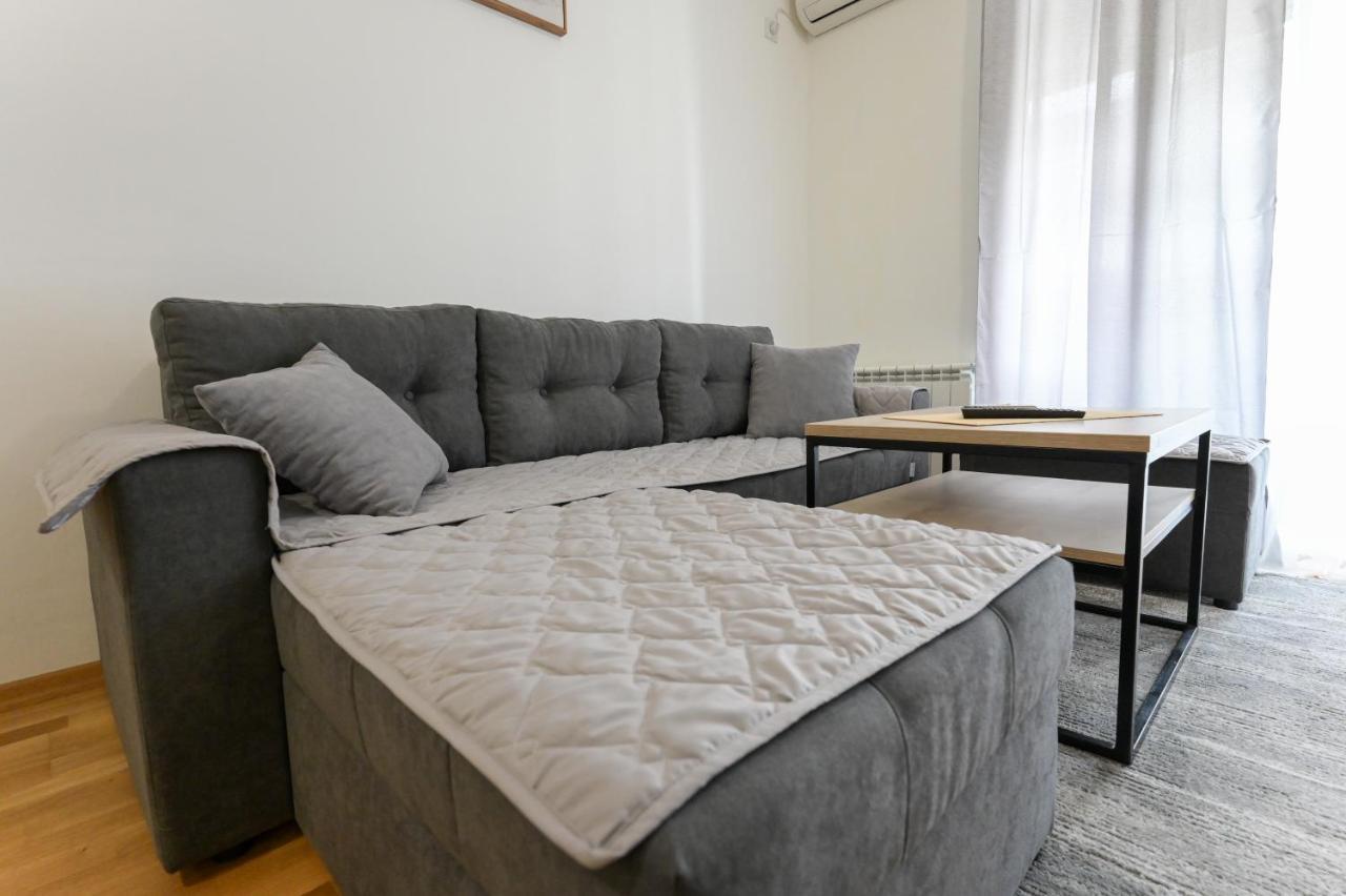 Porta Apartment スコピエ エクステリア 写真