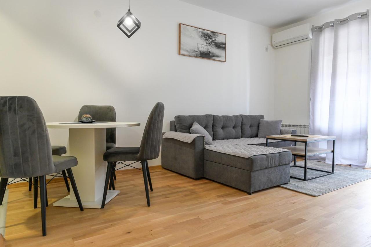 Porta Apartment スコピエ エクステリア 写真