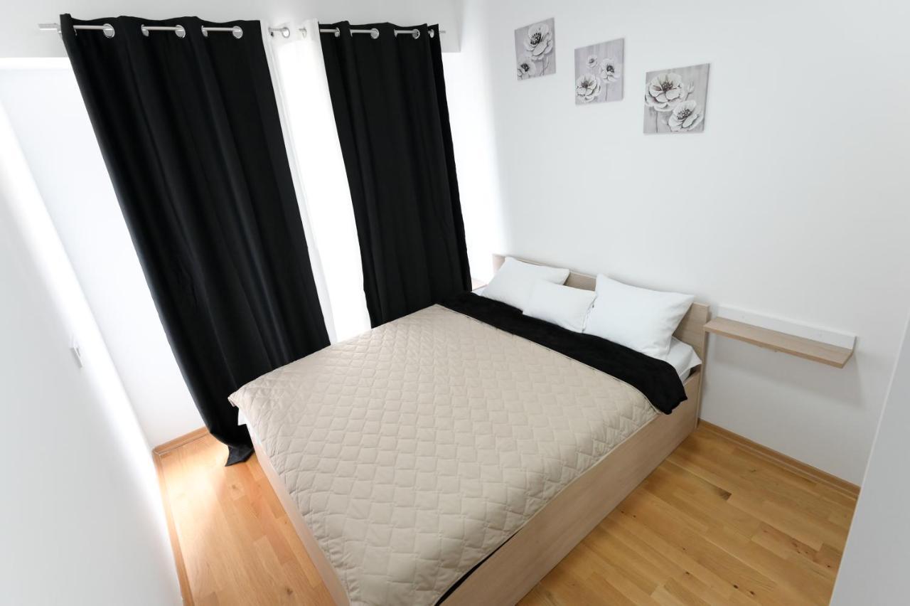Porta Apartment スコピエ エクステリア 写真