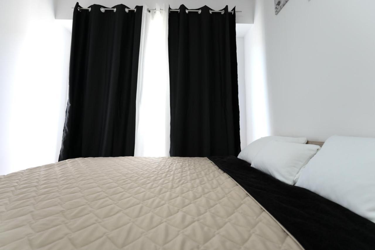 Porta Apartment スコピエ エクステリア 写真